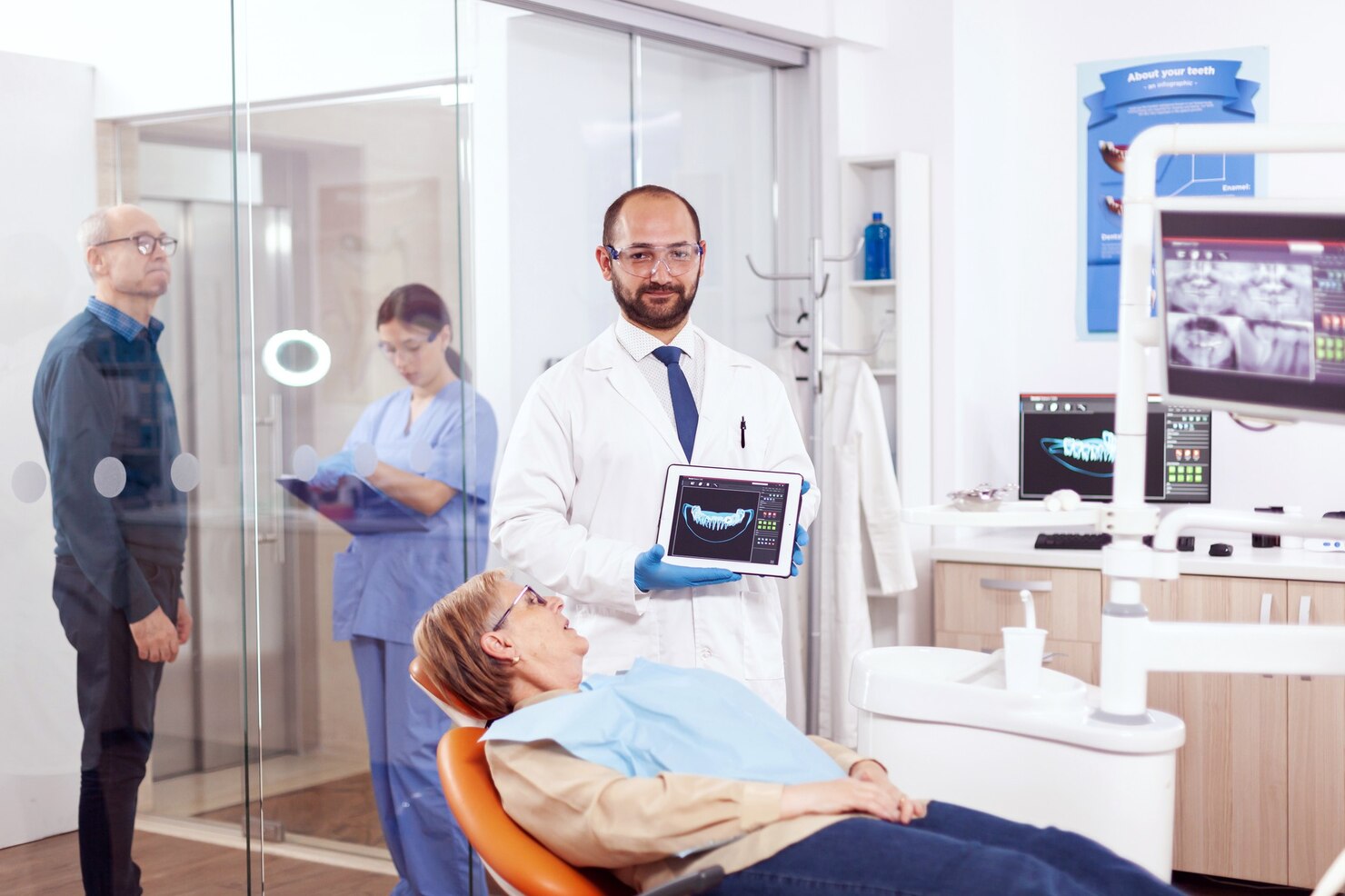 Dental Implant Specialist Dallas