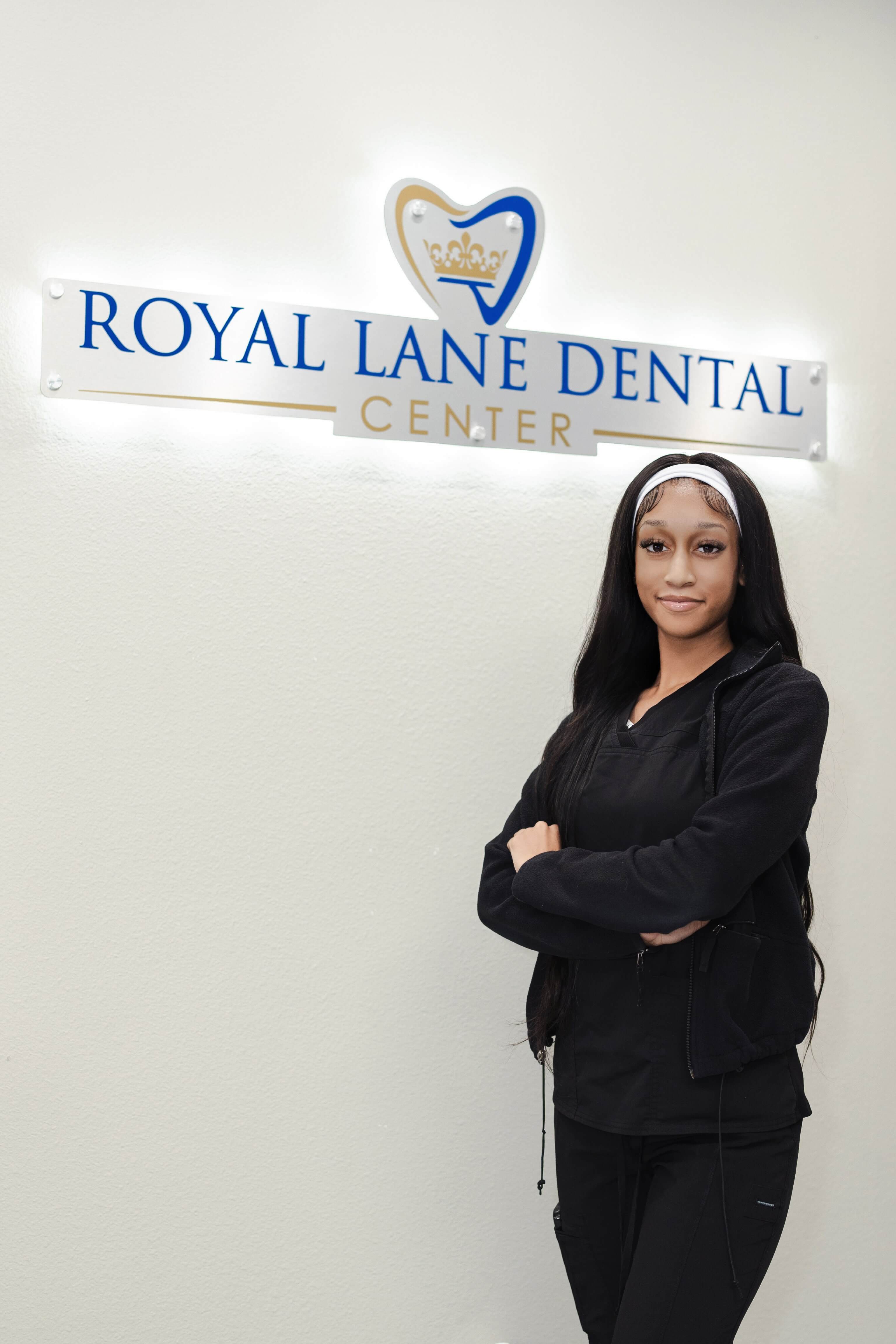 Amyra Cook - Dentist 